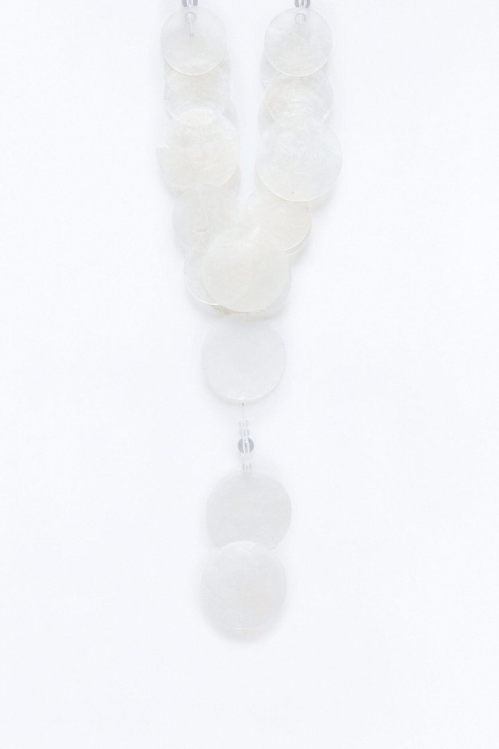Crisp Shell Rounds Necklace - Ivory