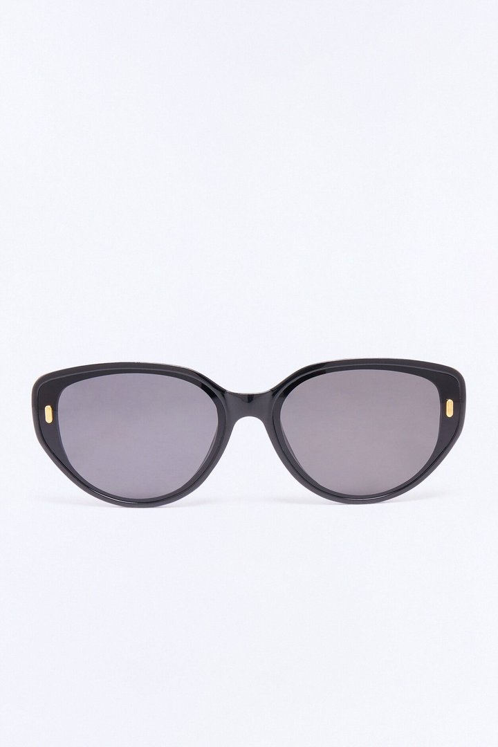 Tell Me The Tea Sunglasses - Black