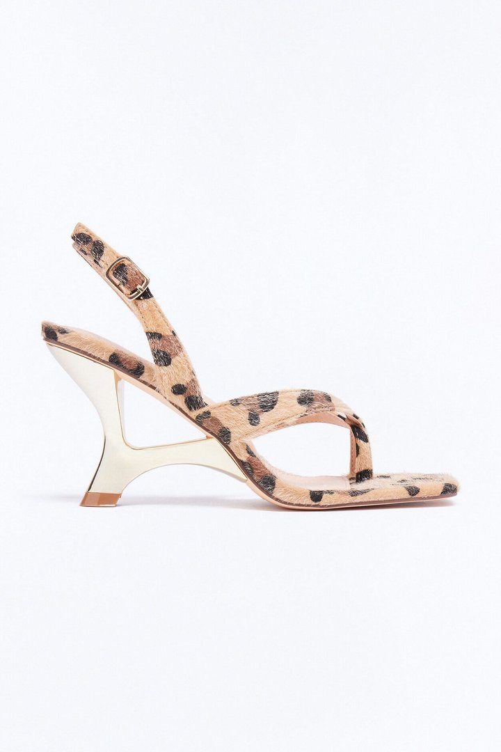 Cyra Thong Slingback Novelty Wedges - Leopard