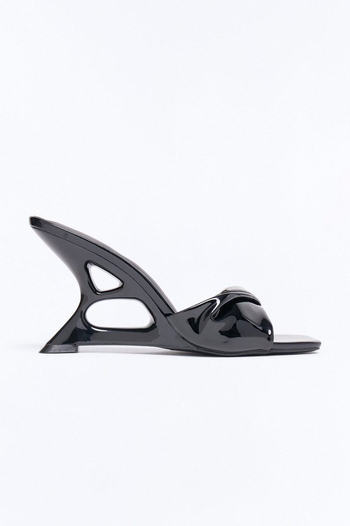 Ila Novelty Wedges - Black