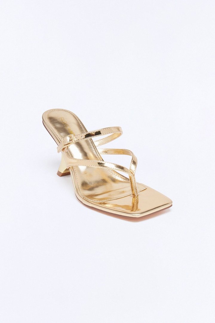Roa Thong Novelty Wedges - Gold