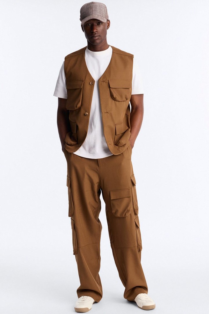 Lumina All Over Pocket Elevated Vest - Brown