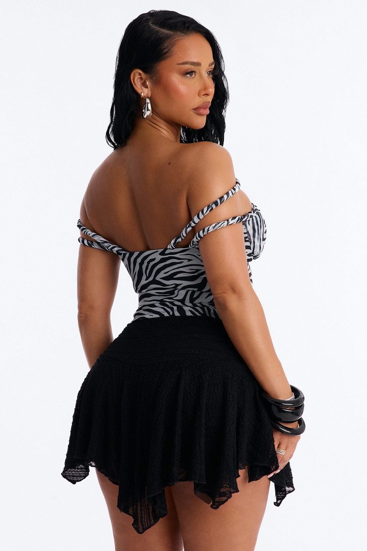 Zariah Zebra Mesh Twist Off Shoulder Top - Black/combo