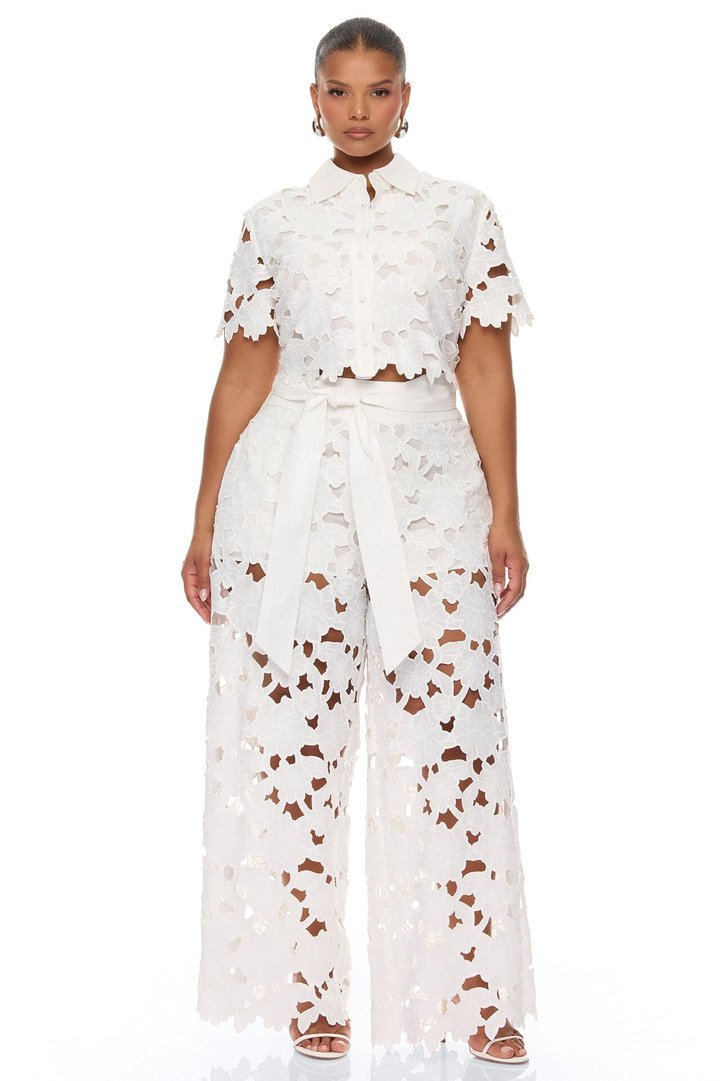 Kierra Short Sleeve Embroidered Top - White