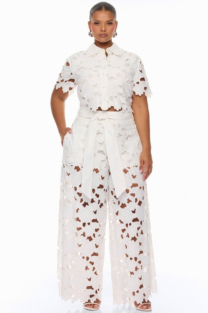 Kierra Wide Leg Embroidered Pant - White