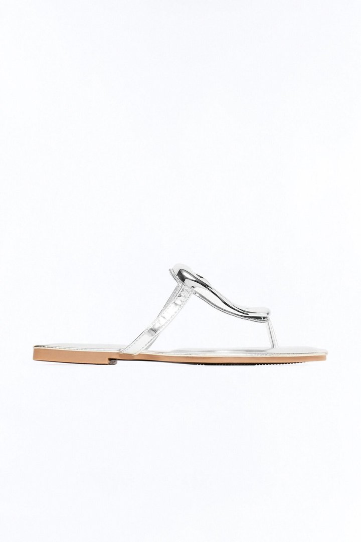 Malaysia Hardware Flip Flops - Silver