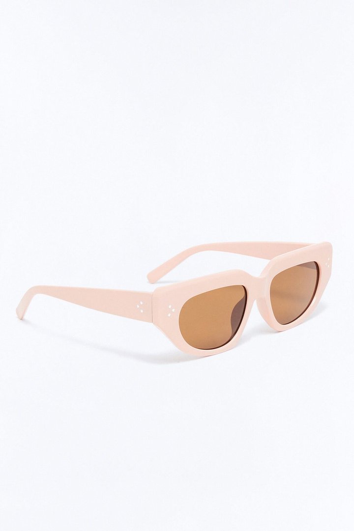 Complete The Look Cat Eye Sunglasses - Nude