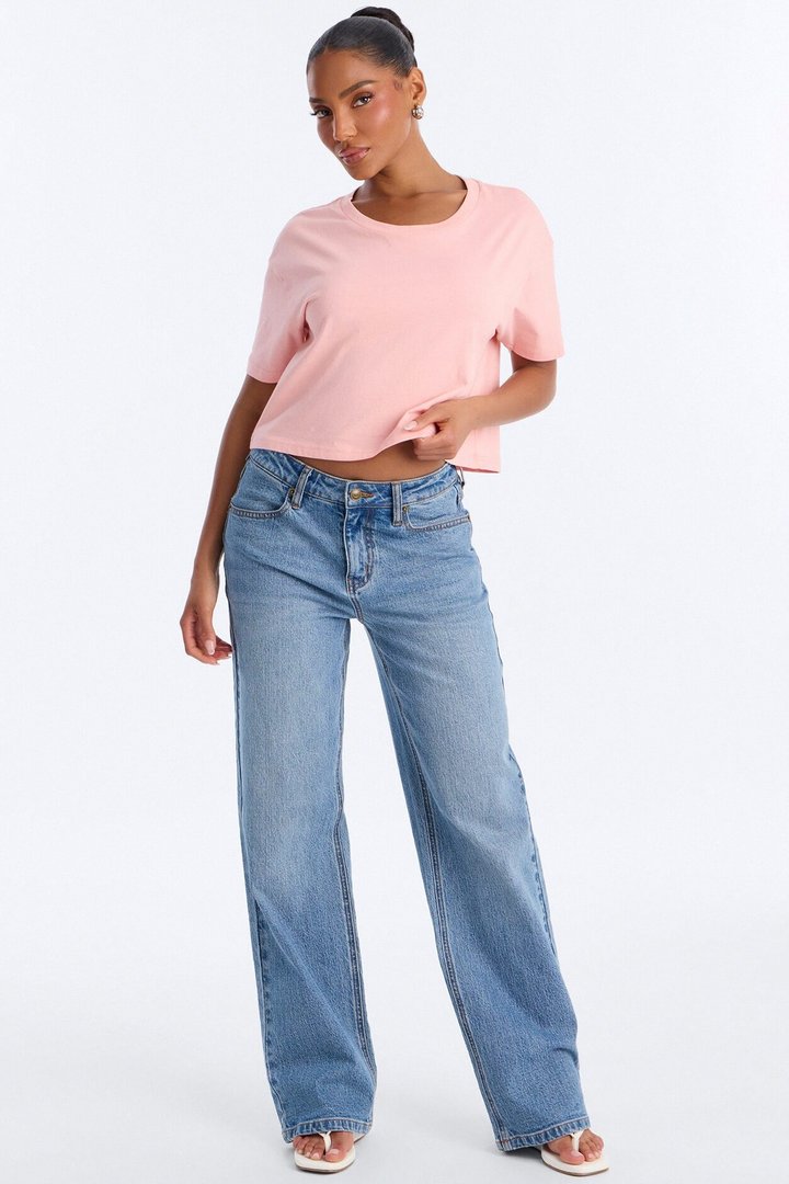 Simple And Modern Cropped Tee - Rosette