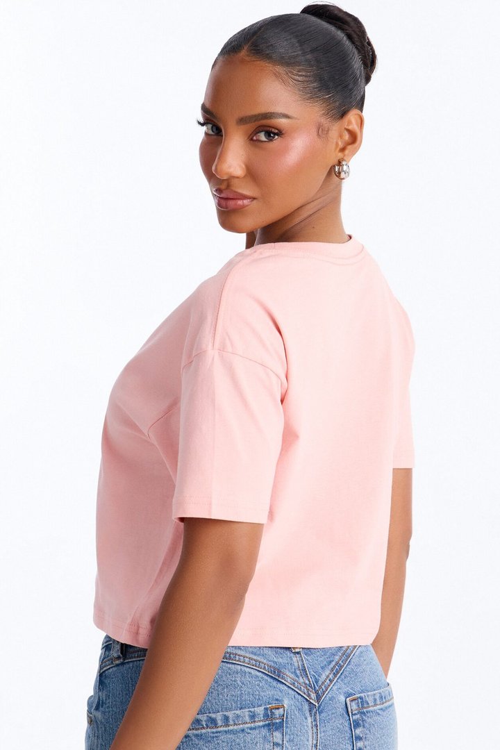 Simple And Modern Cropped Tee - Rosette