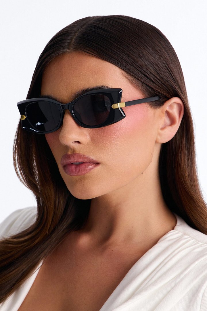 Cat Fight Sunglasses - Black