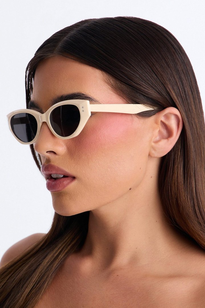 Sunny In So Cal Packable Sunglasses - Ivory