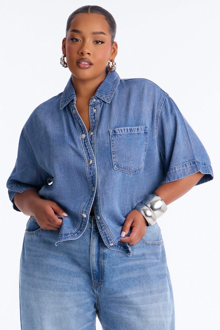 Elevated Casual Oversized Denim Shirt - Medium Wash