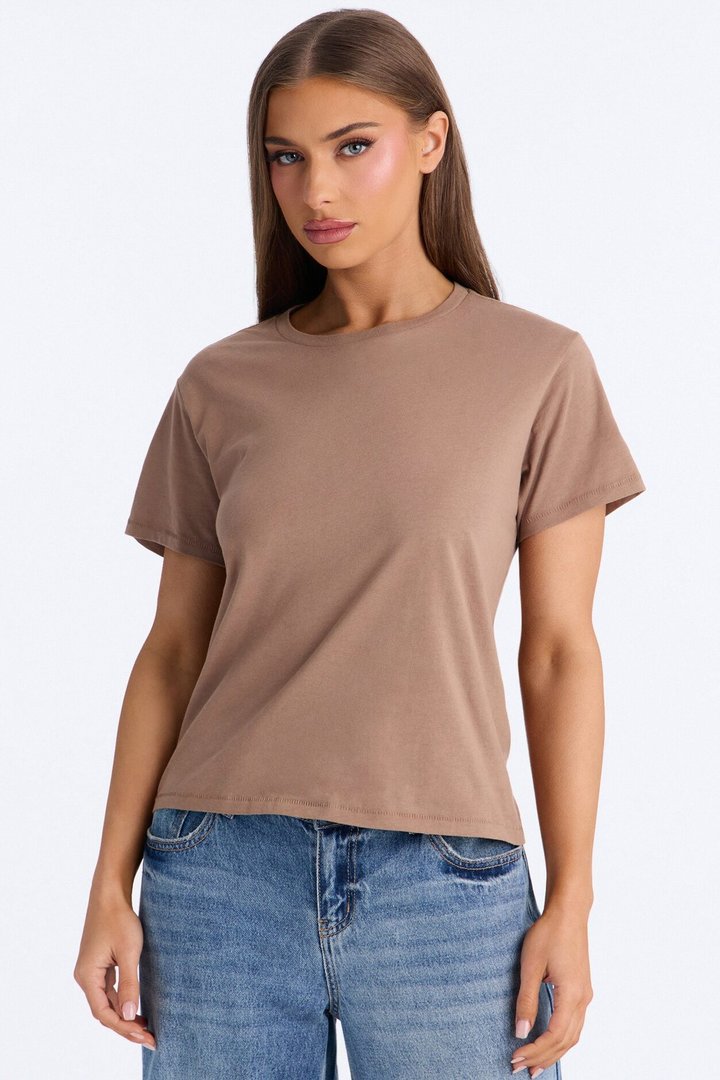Simple And Modern Cropped Tee - Taupe
