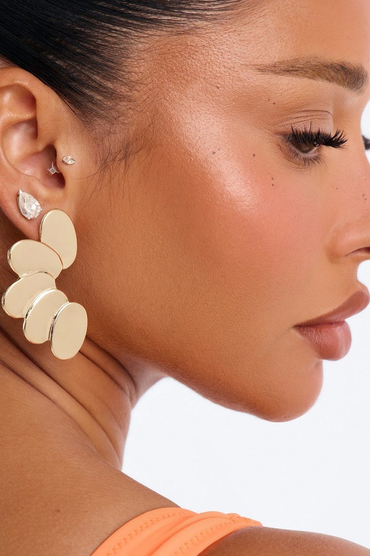 Dream Big Drop Earrings - Gold