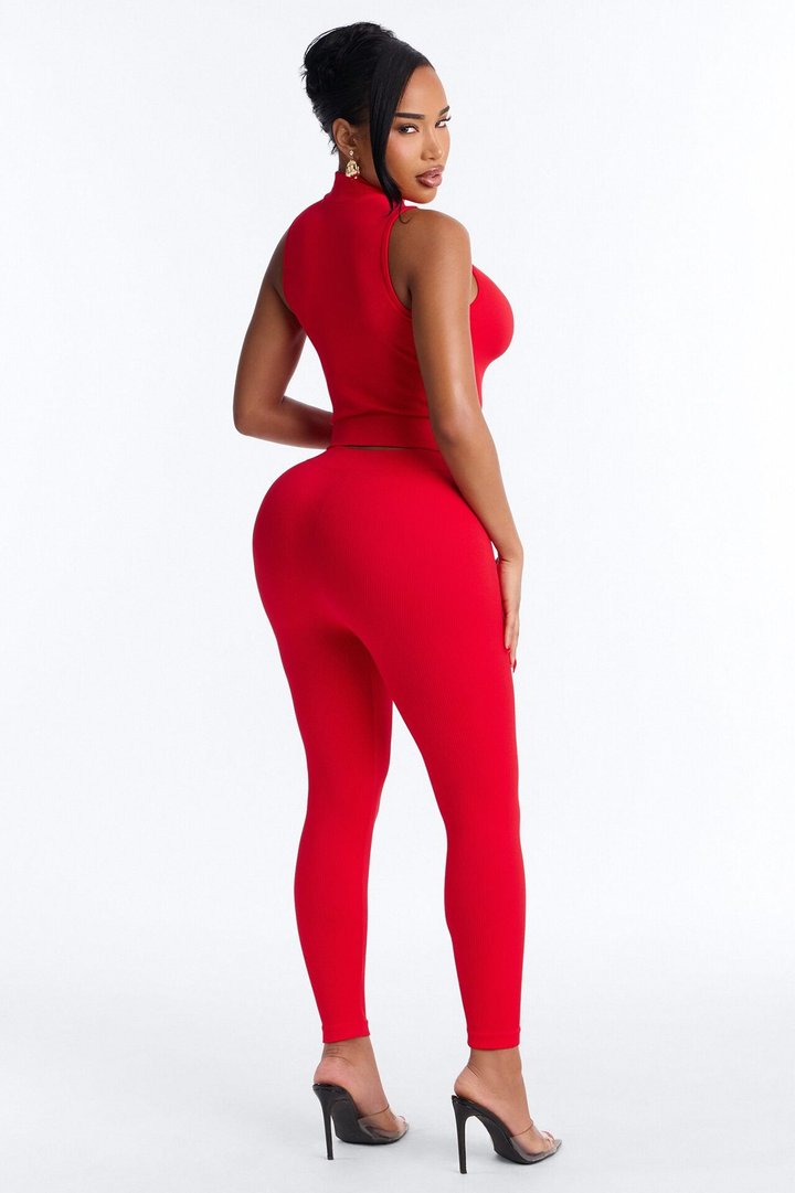 Cora Seamless Capri Set - Red