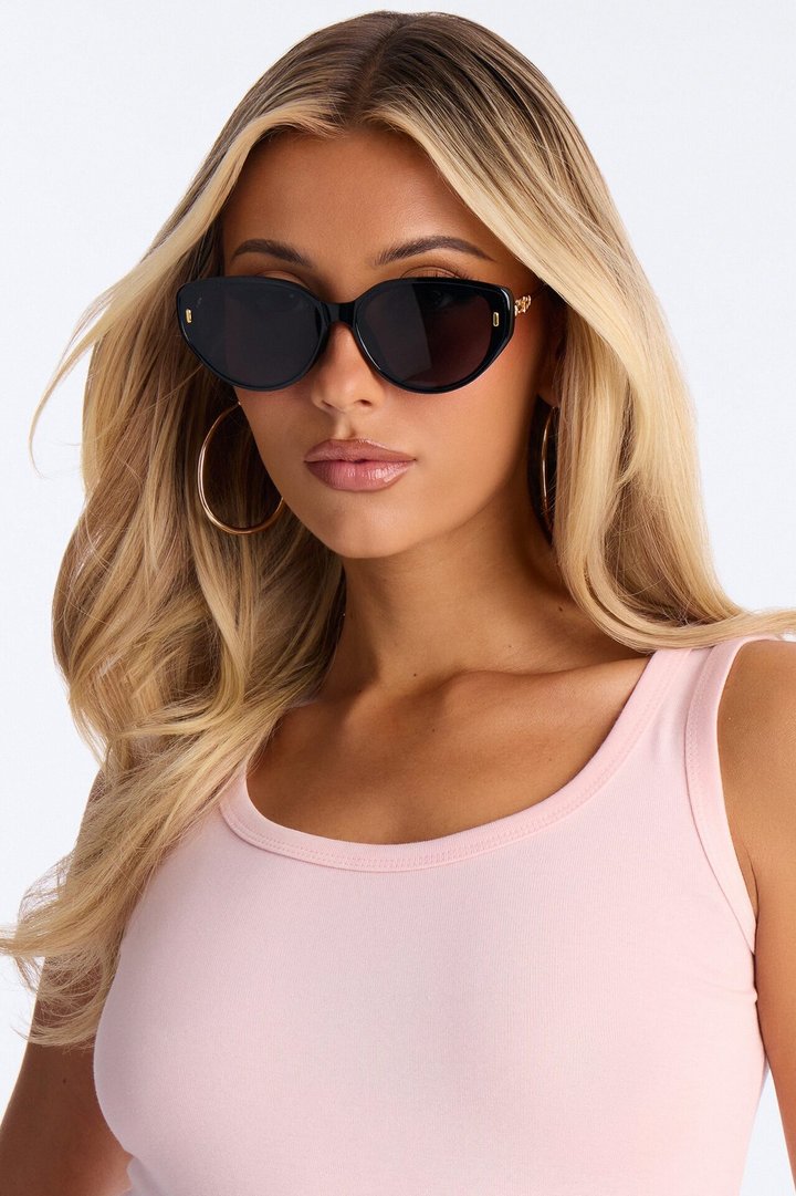 Tell Me The Tea Sunglasses - Black