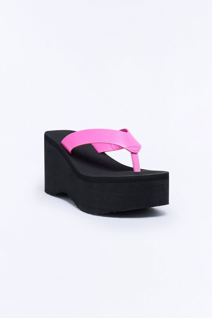 Poolside Thong Wedges - Hot Pink