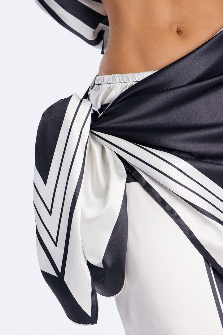 Amara Geometric Satin Pant Set - Black/White