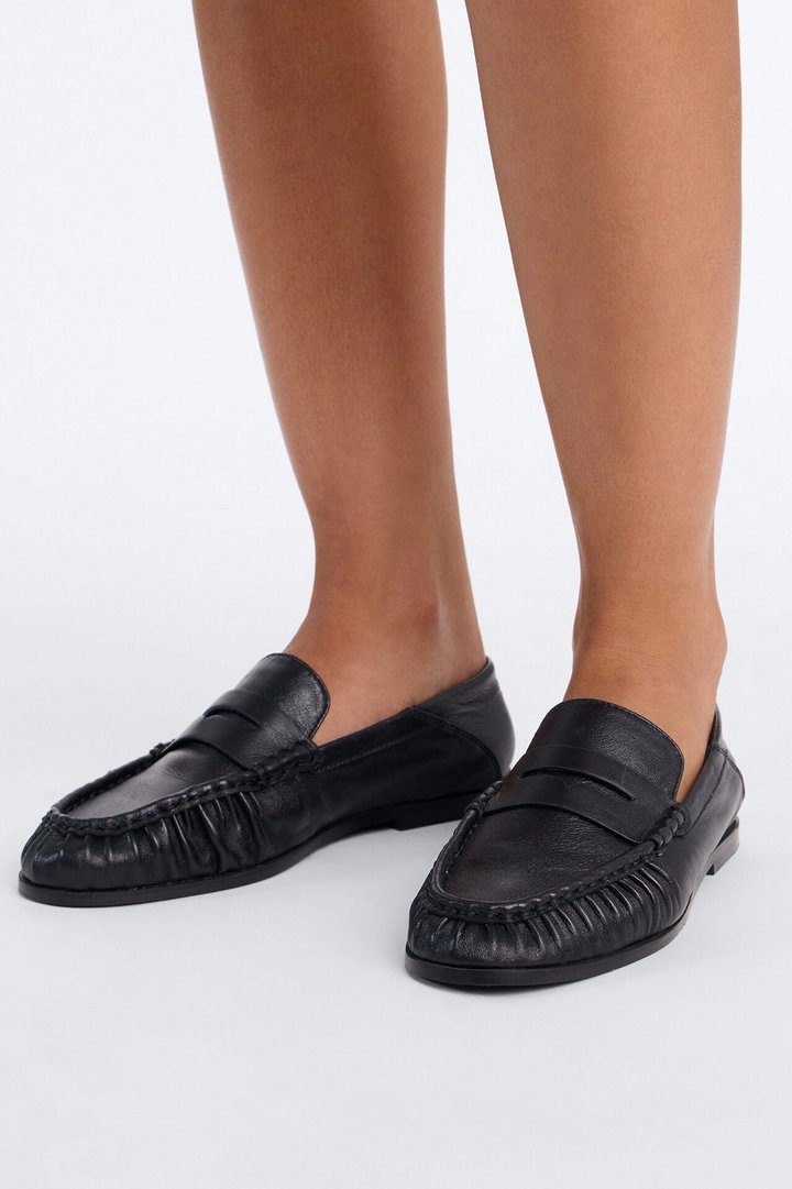 Steve Madden Stewart Leather Loafer - Black