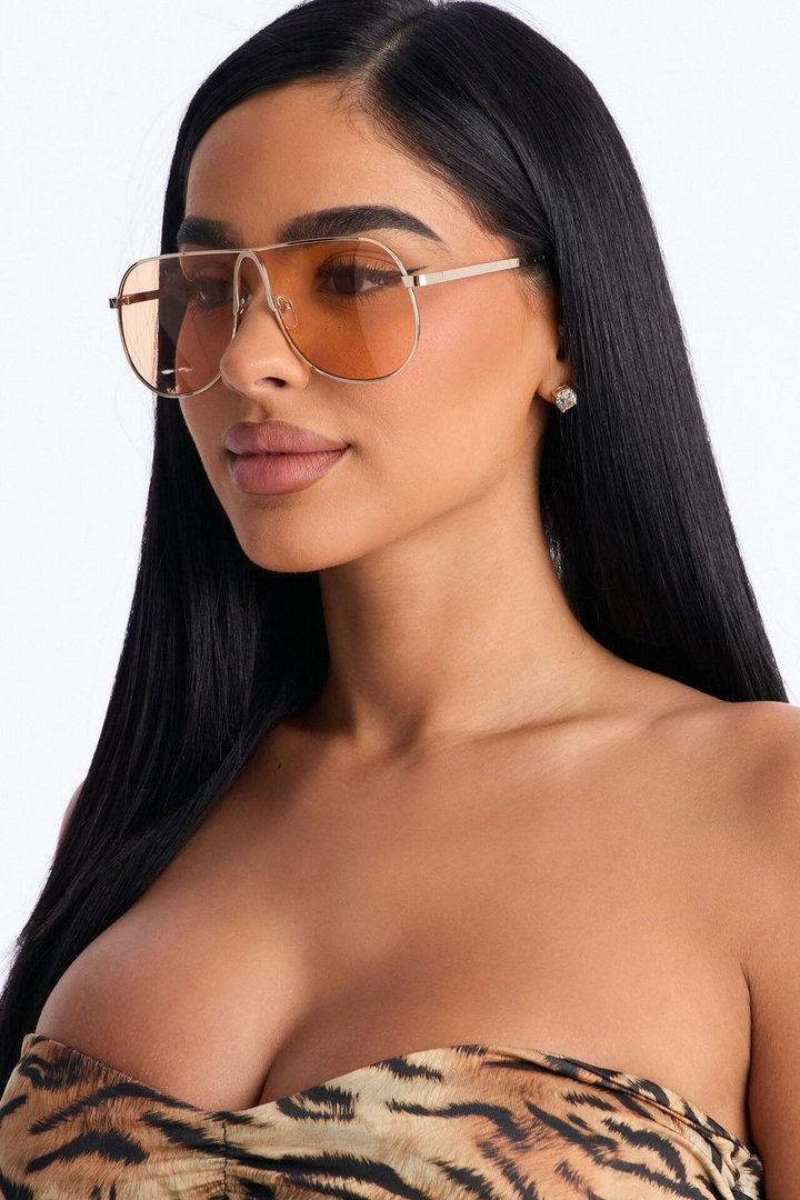 Victoria View Aviator Sunglasses - Gold