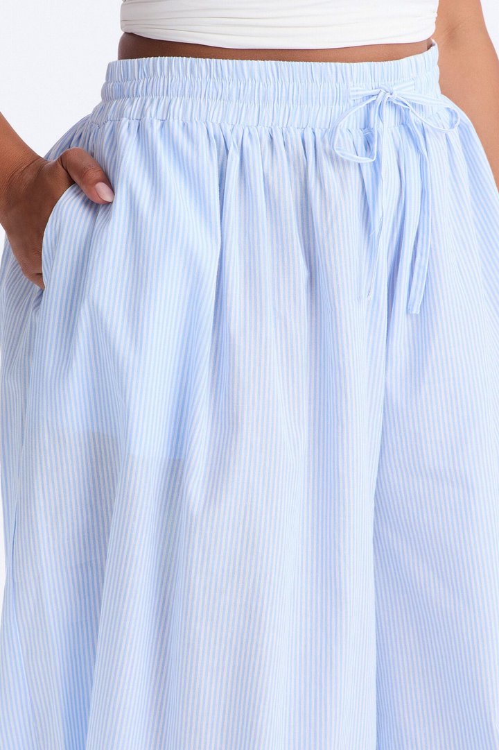 Easy Breezy Pinstripe Balloon Jogger - Blue