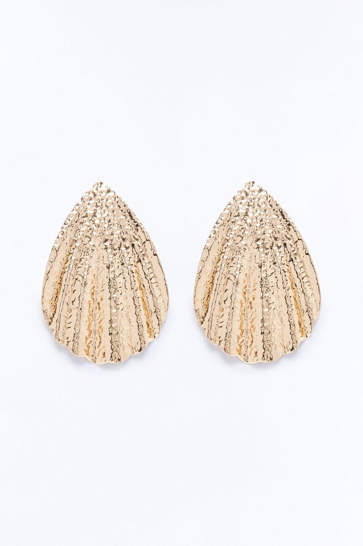 Hear The Waves Drop Earrings - Gold