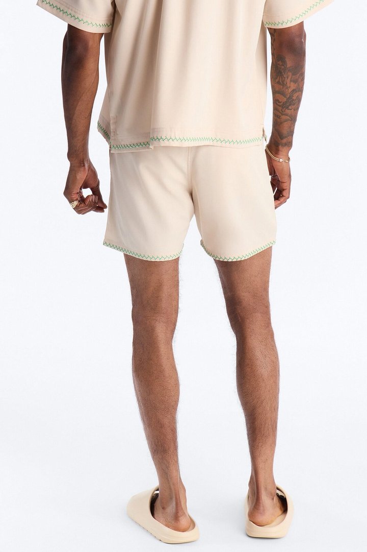 Agave Palm Embroidered Swim Trunk 7″ - Off White