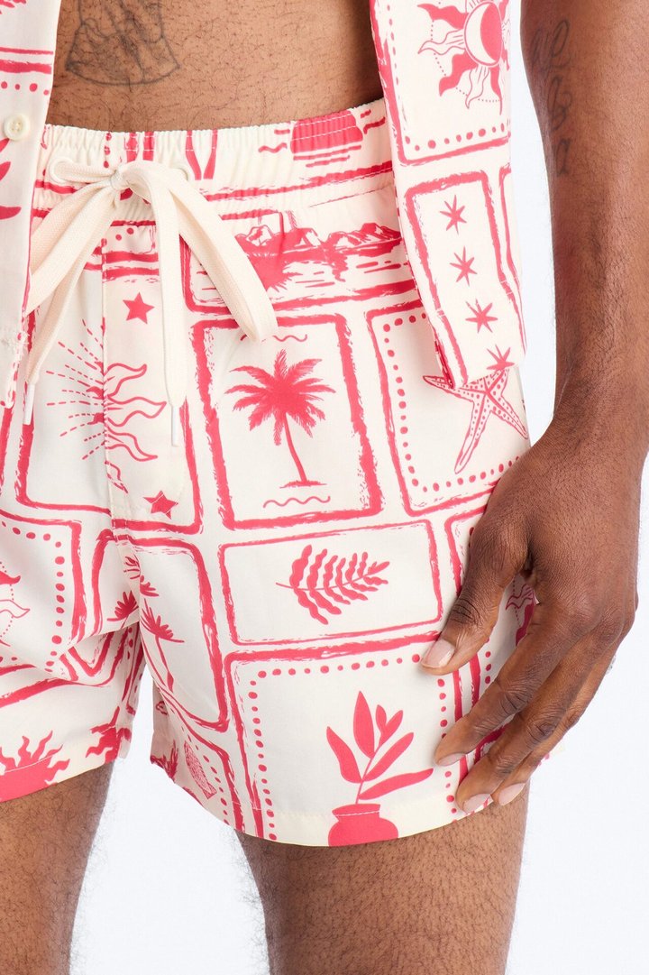 Vacation Motif Swim Trunk 4″ - Red
