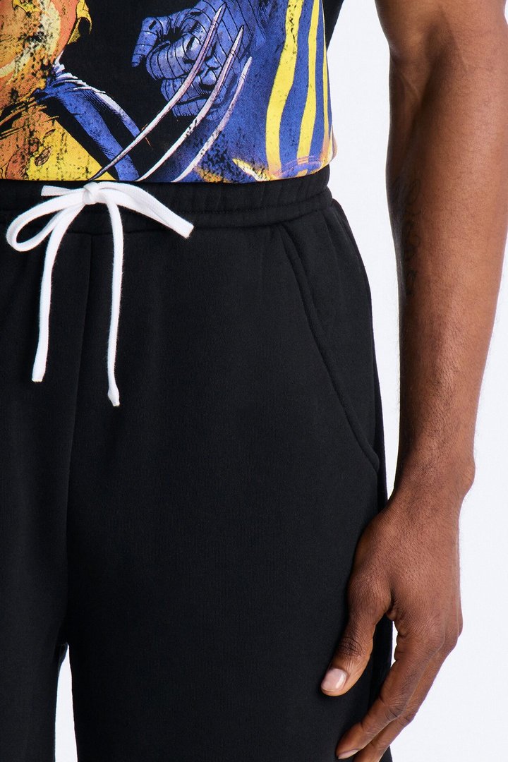 Marvel Wolverine Sweatshort - Black