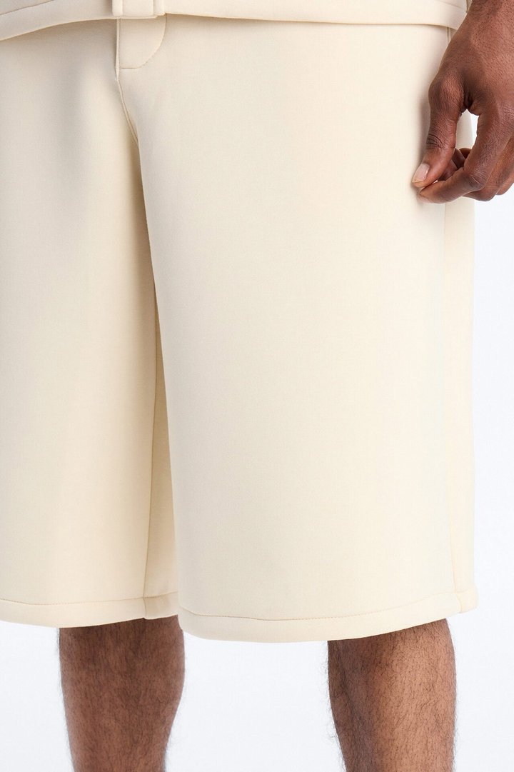 Baggy Arclight Interlock Short - Cream