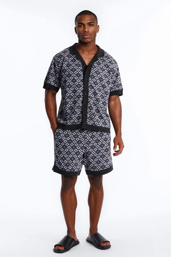 Relaxed Geometric Jewel Jacquard Short - Grey