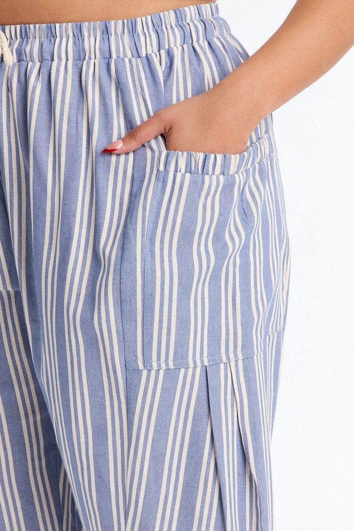 Coastal Barrel Leg Striped Pants - Blue