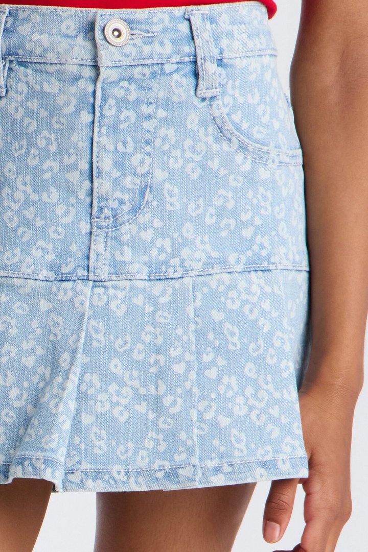Mini Vivian Leopard Print Pleated Denim Skort - Light Wash