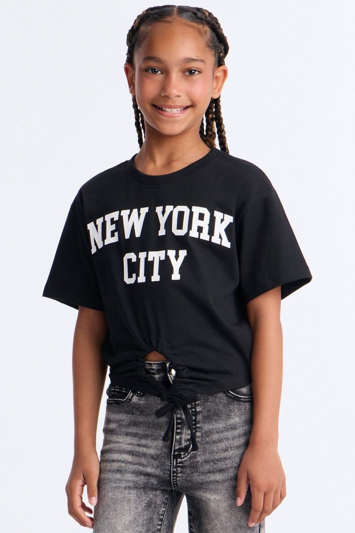 Mini New York City Key Hole Cropped Tee - Black