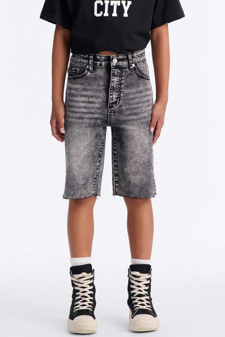 Mini On The List Deluxe Stretch Bermuda Shorts - Grey