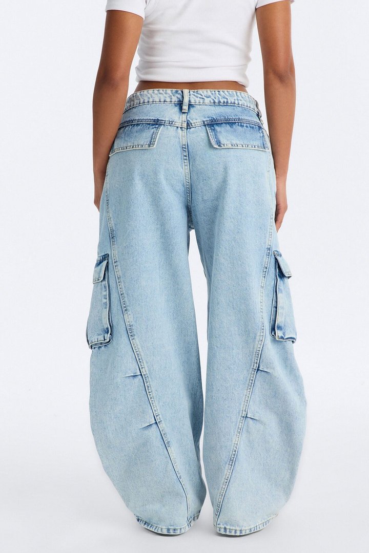 Around The Block Cargo Jeans - Light Wash