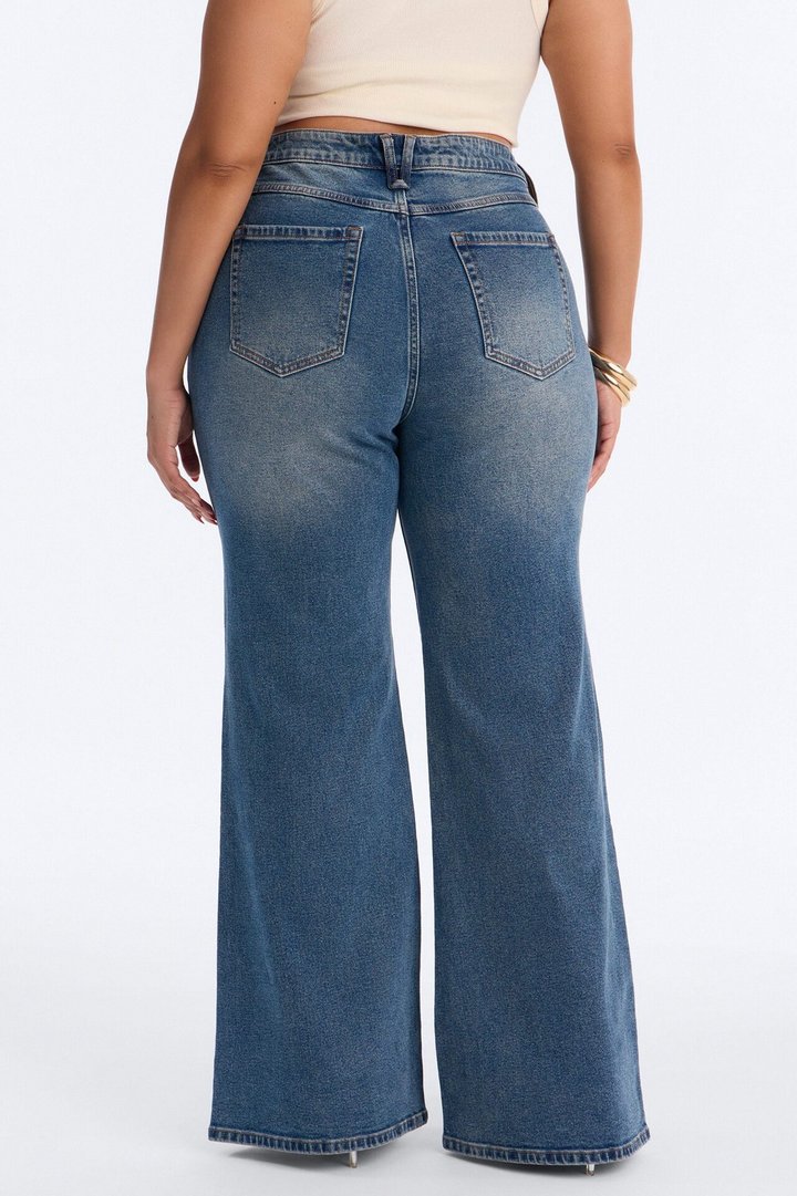 Between Takes Stretch Loose Flare Jeans - Dark Wash