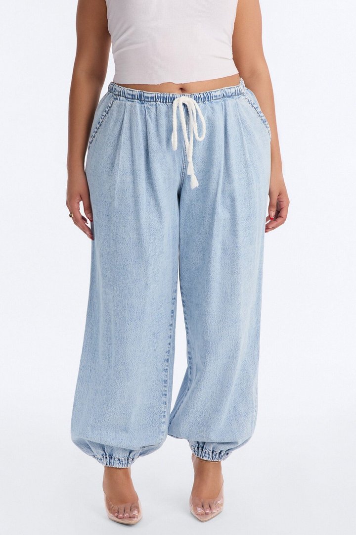 Bahama Babe Low Waist Pull On Jeans - Light Wash