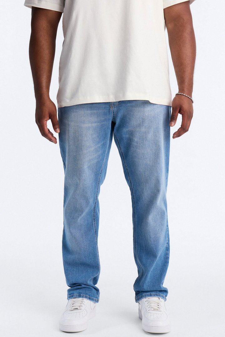 Essential Slim Stretch Jean - Medium Blue Wash