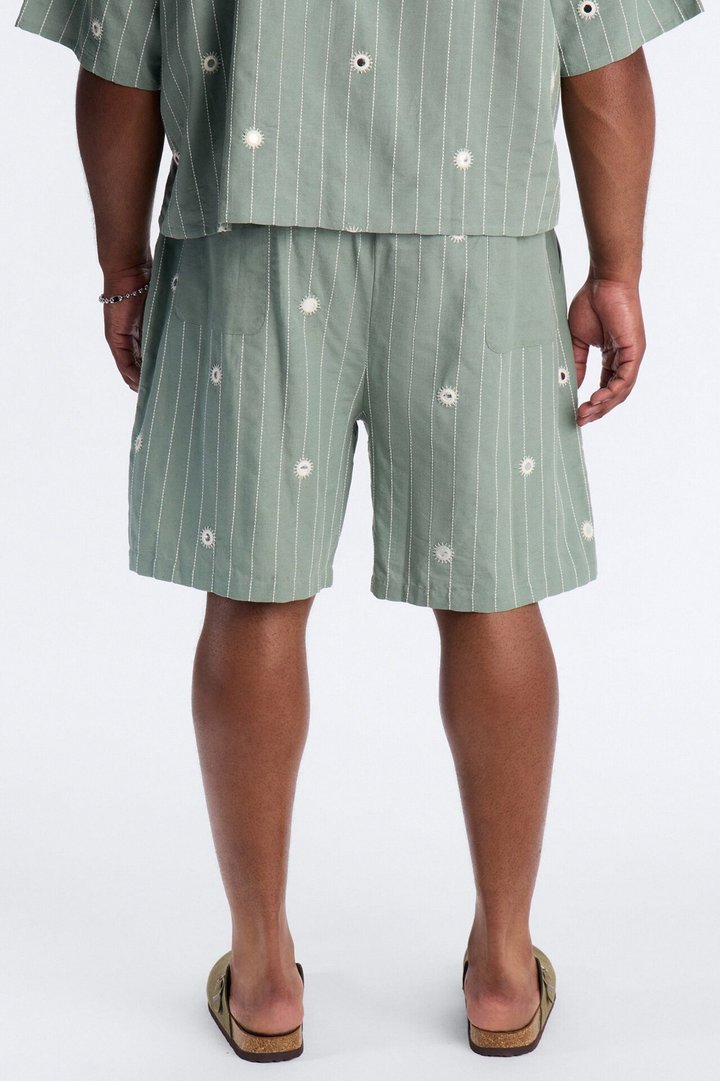 Relaxed Mirror Mirage Short - Olive