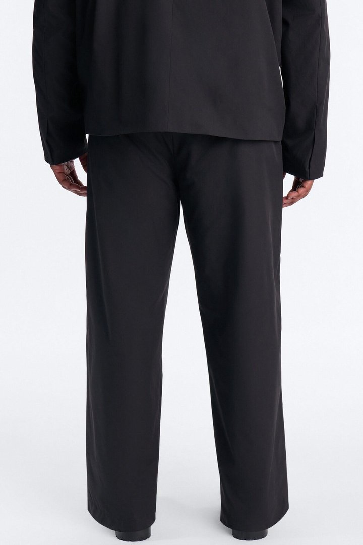Relaxed Straight Heirloom Pleated Trouser - Black