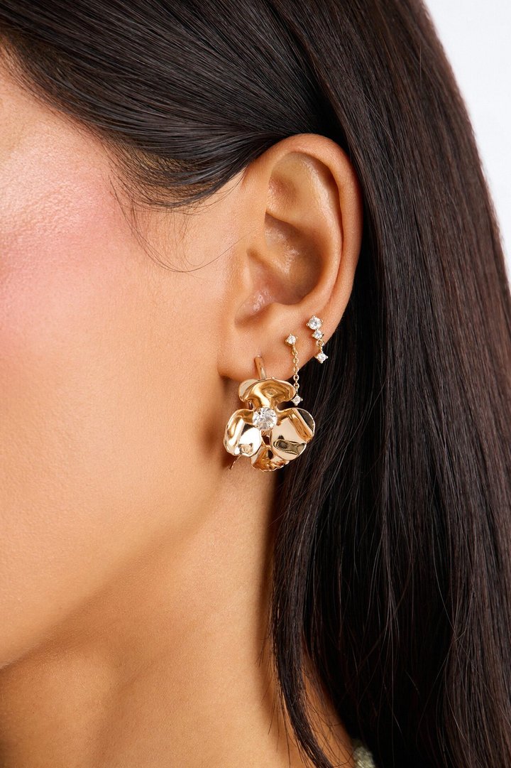 Must’ve Been Something Floral Hoop Earrings - Gold