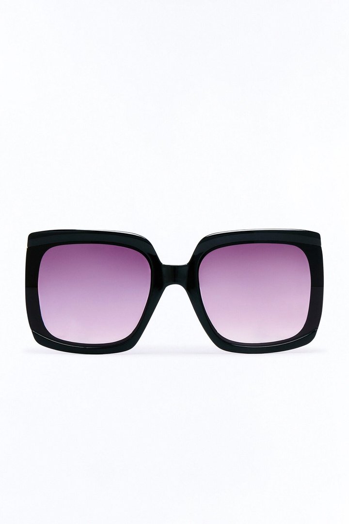 Always In The Lead Sunglasses - Black