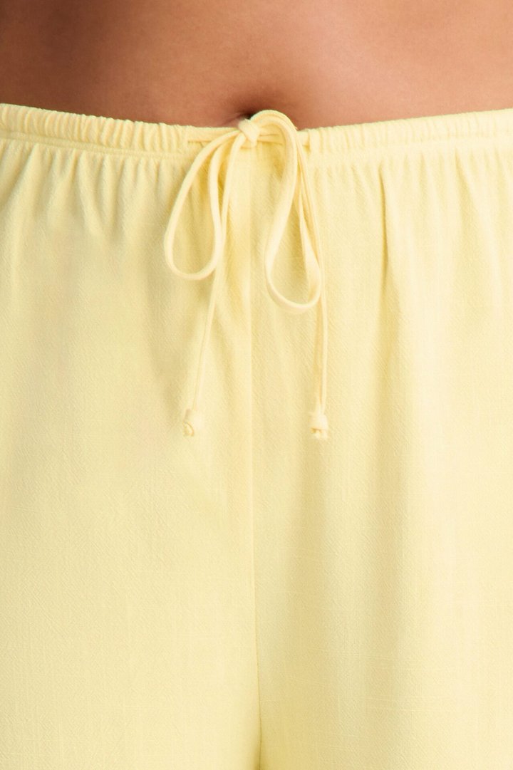 Kienna Low Rise Linen Wide Leg Pant 30″ - Butter Yellow