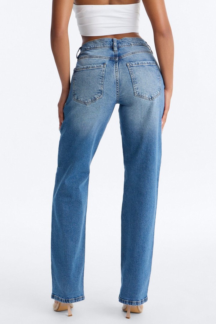 Mar Vista Stretch Straight Leg Jeans - Medium Wash