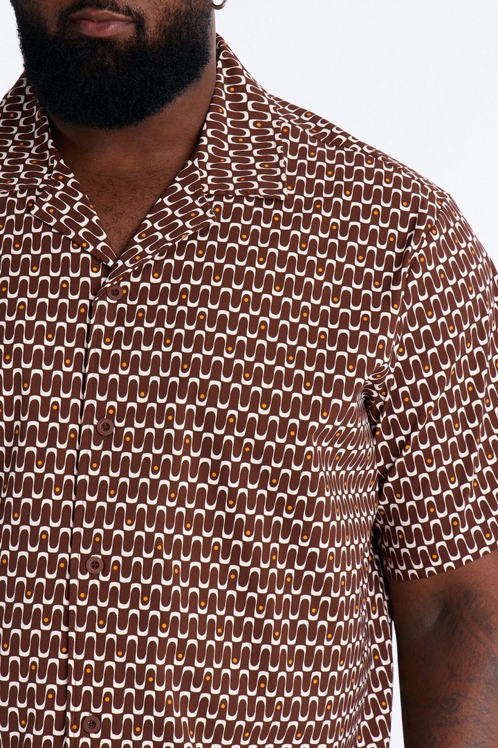 Relaxed Disco Plunge Geometric Cuban Collar Button Up Shirt - White/combo