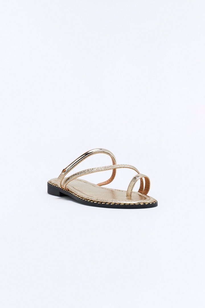 Go Off Metallic Flat Sandals - Gold