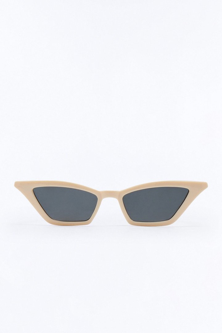 Outsmarting You Sunglasses - Ivory