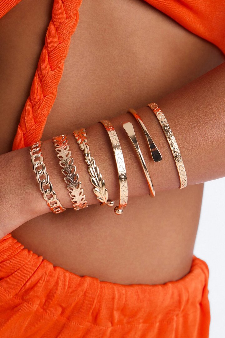 Vacation Mode 6 Piece Bangle Set - Gold