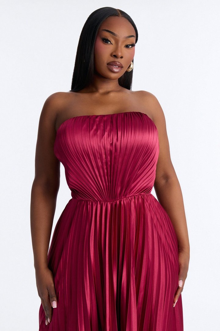 The Royal Babe Pleated Gown - Marsala